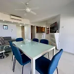 Sea View In Makenzy * Larnaca