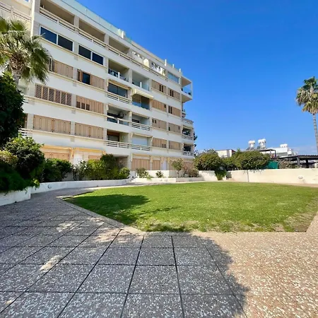 Apartamento Sea View In Makenzy Lárnaca