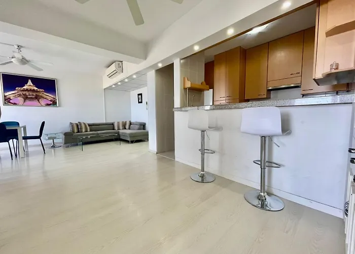 Appartement Sea View In Makenzy *