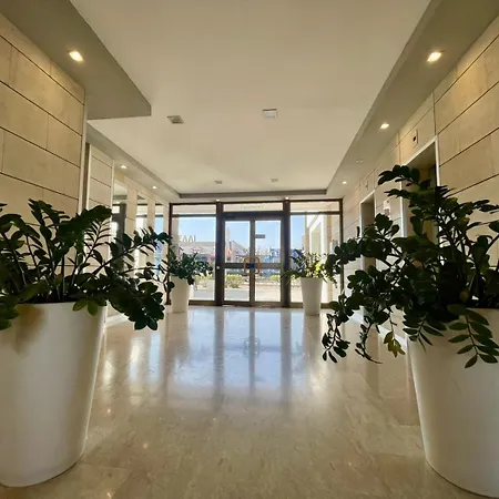 Sea View In Makenzy Ларнака