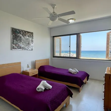 Sea View In Makenzy Apartment *