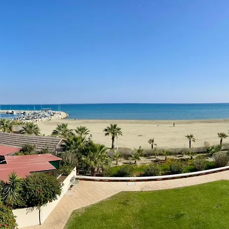 Apartament Sea View In Makenzy Larnaca