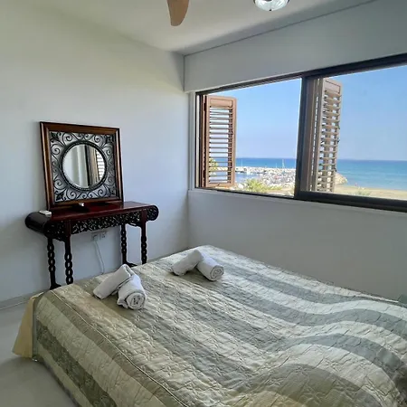 Sea View In Makenzy Apartament *