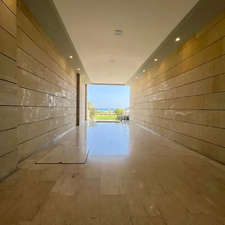 Apartament Sea View In Makenzy Larnaca
