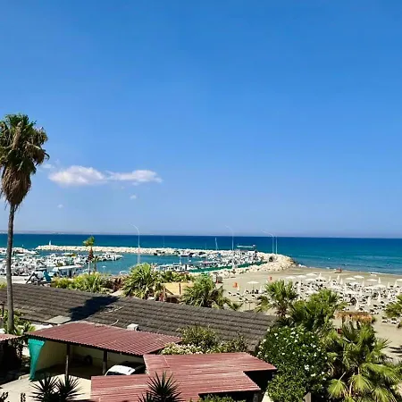 Apartament Sea View In Makenzy Larnaca