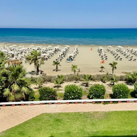 Apartament Sea View In Makenzy