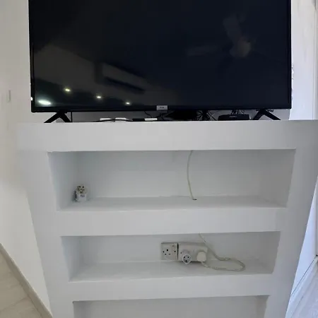 Apartament Sea View In Makenzy Larnaca