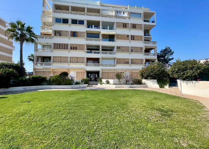 Sea View In Makenzy * Larnaca