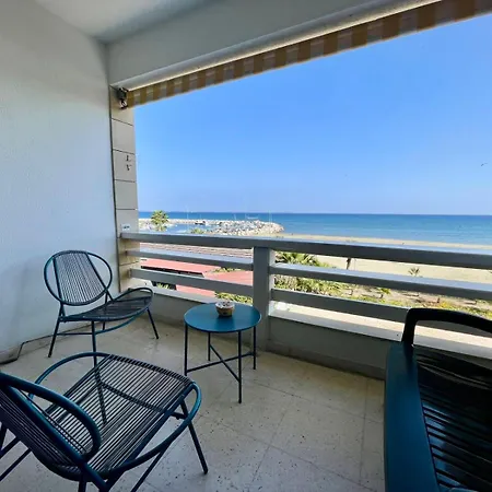 Sea View In Makenzy Apartment Larnaca
