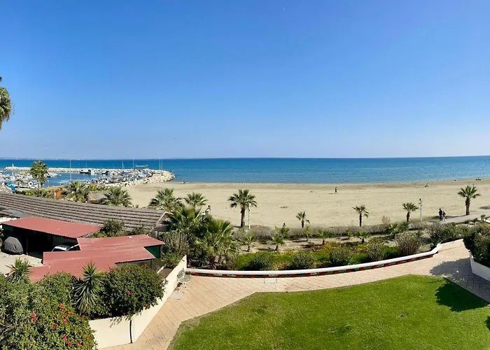 Apartment Sea View In Makenzy Larnaca